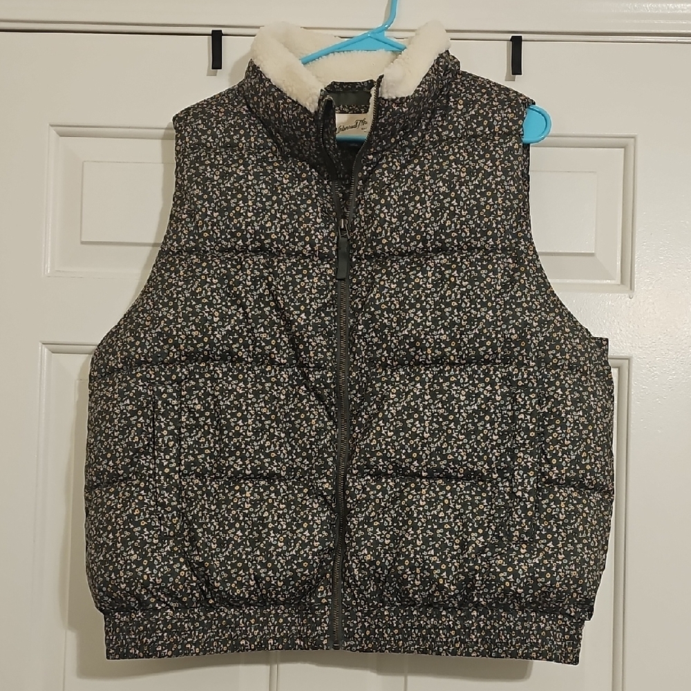 Universal Thread Olive Green Floral Lined Vest